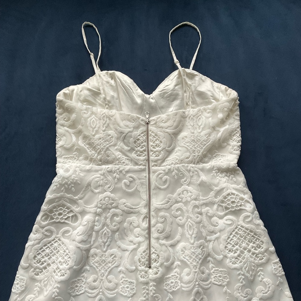 🆕 BARDOT Lilya Dress in Ivory - Picture 11 of 12